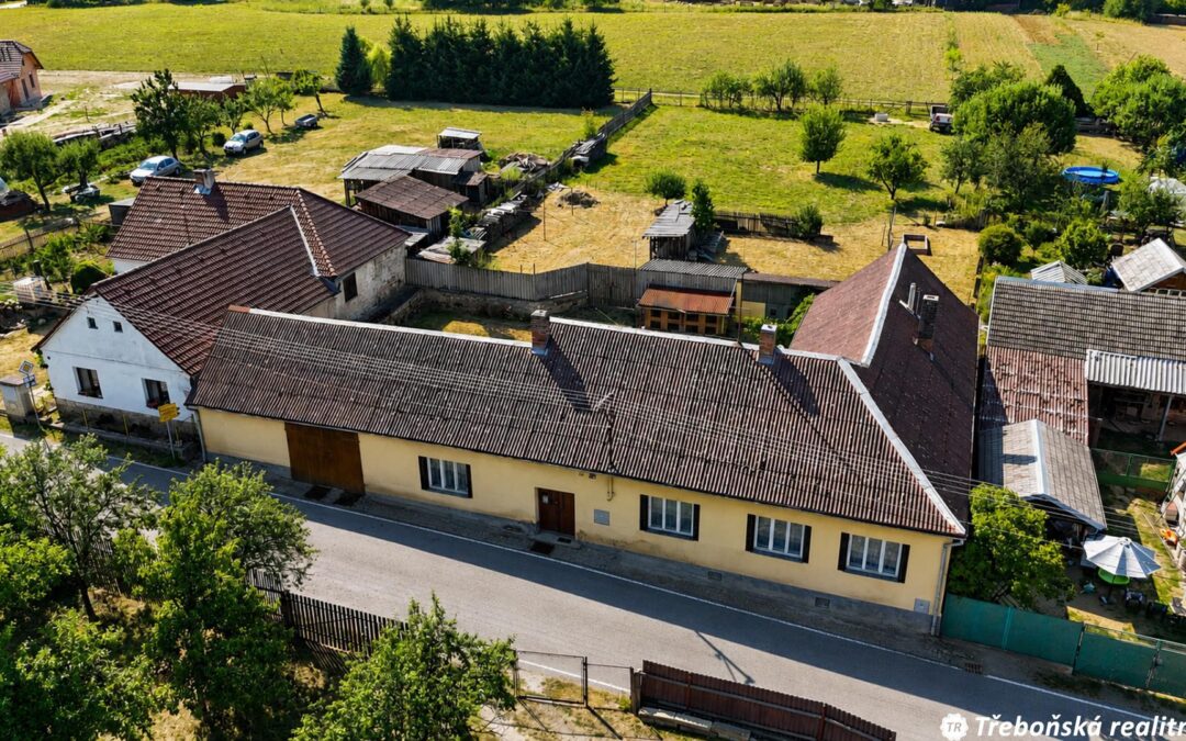Prodej rodinného domu s garáží a rozlehlou zahradou Český Rudolec