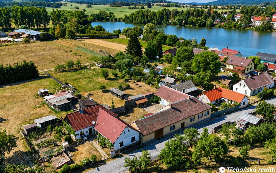 Prodej rodinného domu s garáží a rozlehlou zahradou Český Rudolec